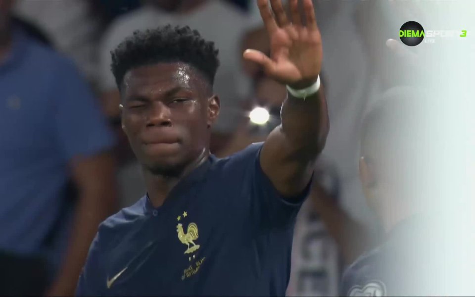 Натискът на Франция даде резултат в 19-ата минута, когато резултатът