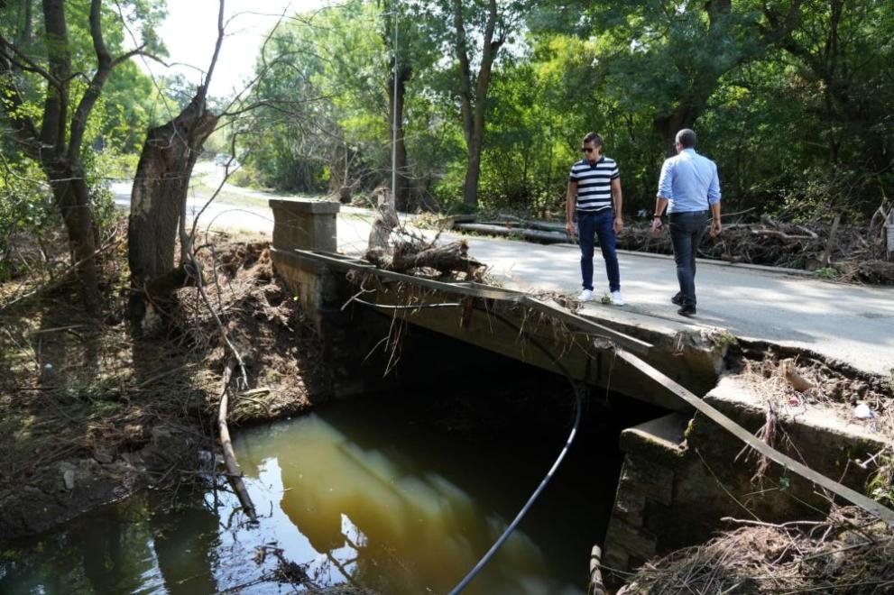 В цялата държава има проблем с почистването на речните корита