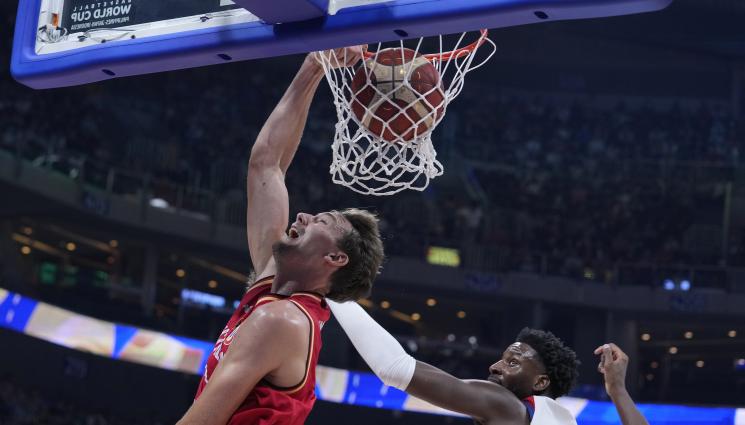 Германия САЩ - Качиха ги на шейната: Германците удариха секирата на САЩ, на финал са на световното по баскет (ВИДЕО)