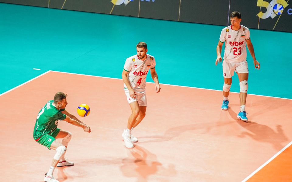 Българският национален отбор по волейбол допусна тежка загуба от Канада