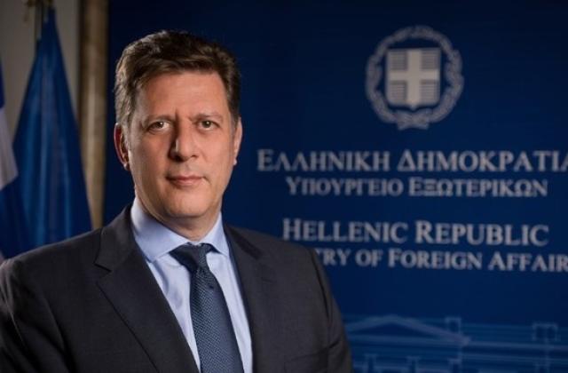 Гръцкият министър на флота Милтиадис Варвициотис подаде оставка след скандал