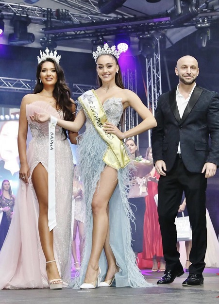 Елизабет Кравец