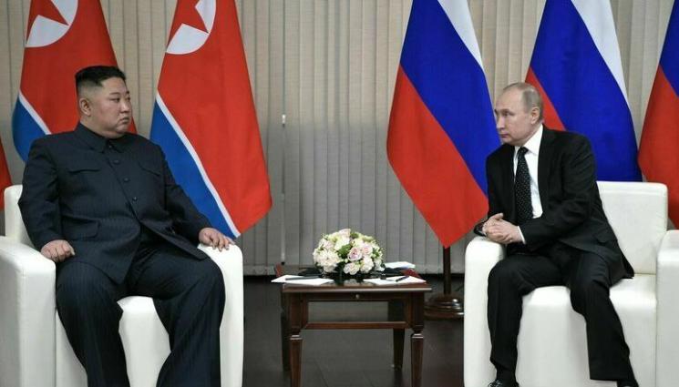 Путин Ким - Путин приел поканата на Ким Чен-ун да посети Северна Корея