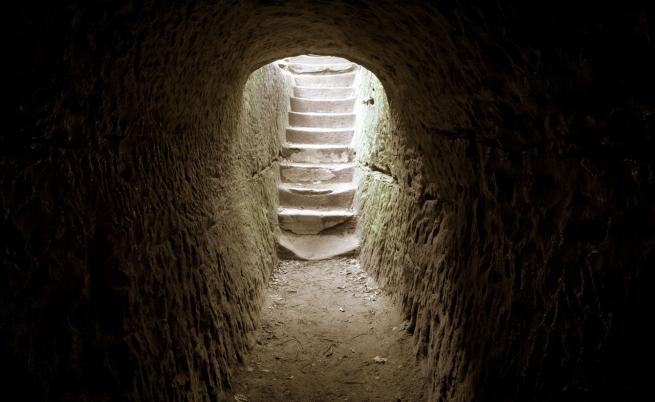 Открита е тракийска гробница край село Текето