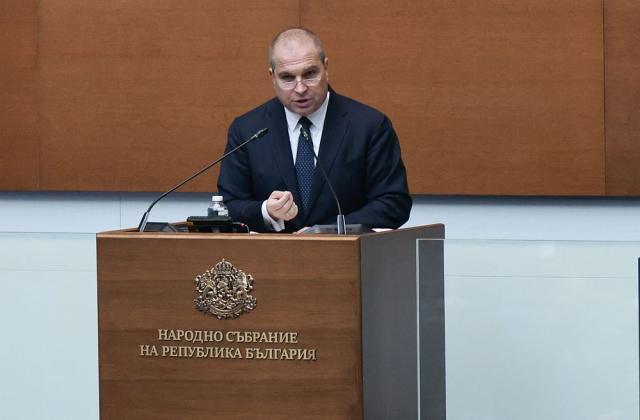 Първата и най-важната ни цел е да подсигурим редовния бюджет