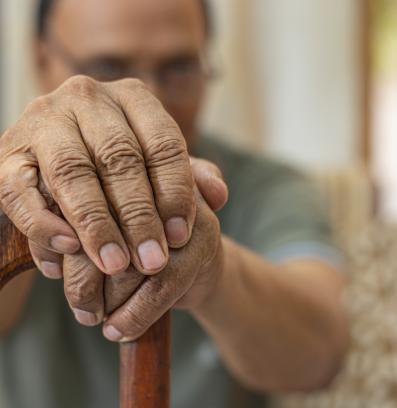 старец възрастен