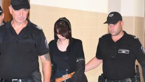 19 годишната Ивет Стайкова обвинена в убийството на баба си