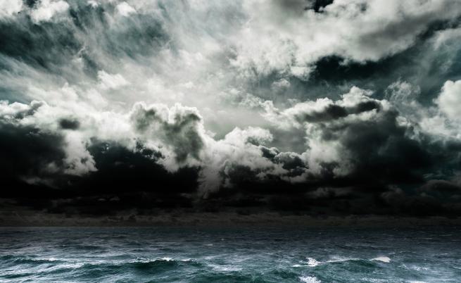 Учените бият тревога: Разрушително метеорологично явление отприщва свирепи ветрове и дъждове