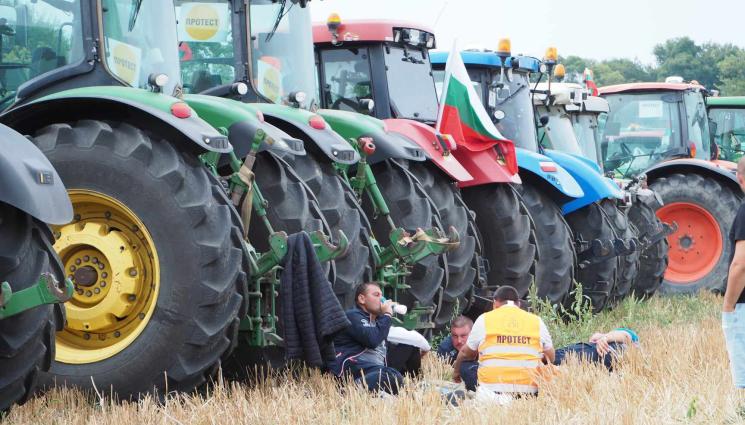 зърнопроизводители - ЩЕ ИЗКАРАТ ЛИ ТРАКТОРИТЕ НА УЛИЦАТА? Зърнопроизводителите в протестна готовност