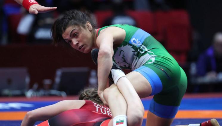 Мими Христова - Успешен старт на световното за Мими Христова