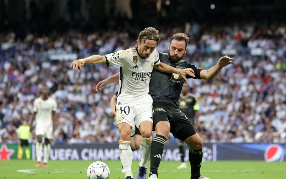 Реал Мадрид и Унион Берлин играят при 0:0 на Сантяго