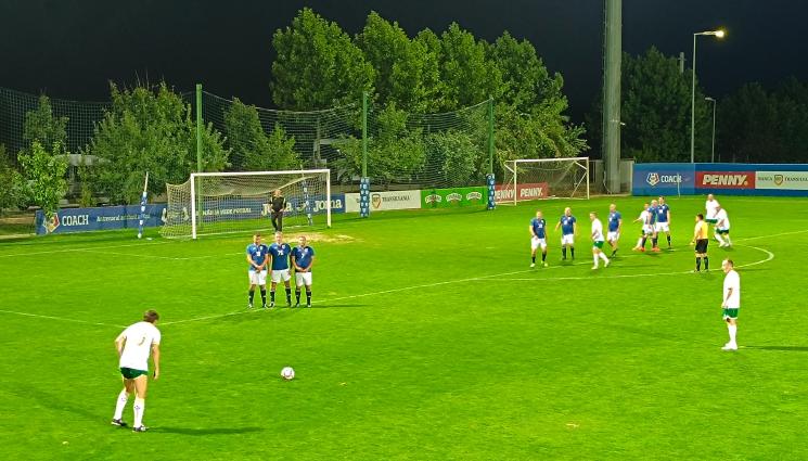 футбол - В ПРИЯТЕЛСКИ МАЧ: Румъния разби БГ депутатите