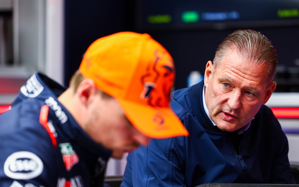 Бащата на Макс Верстапен - Йос, също не остана по-назад