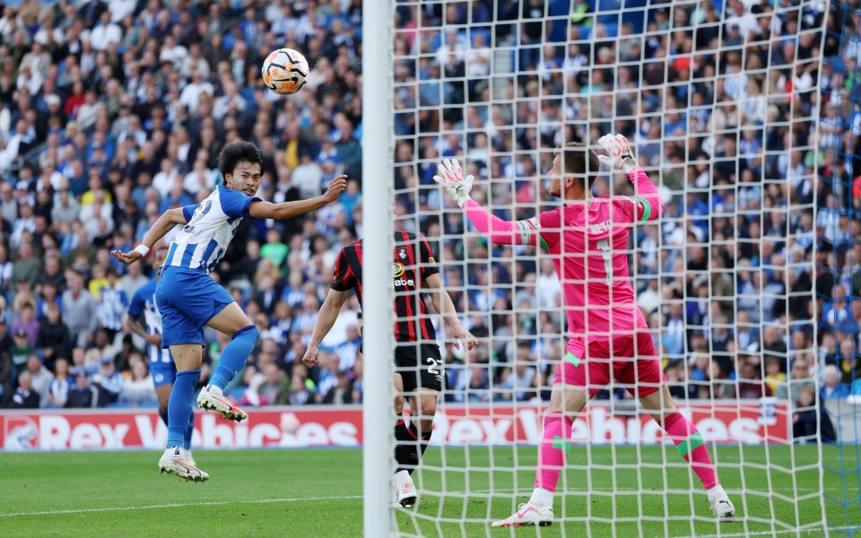 Брайтън записа пети успех в 6 мача и е трети