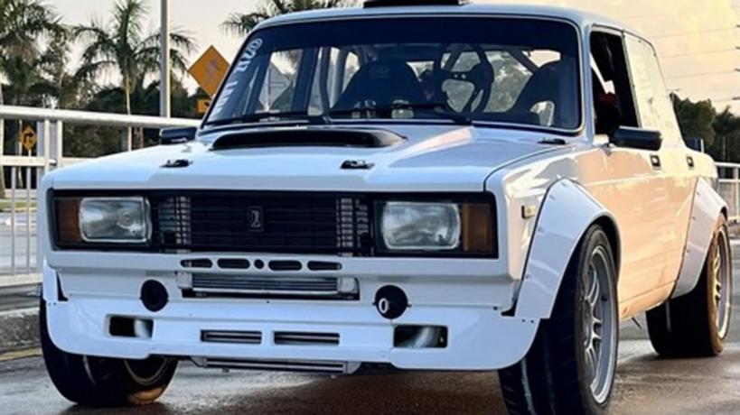 Lada 2105 руски автомобили
