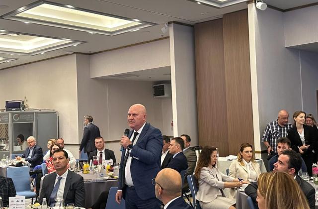 Бакалавърски и магистърски програми за дуално обучение на студенти се