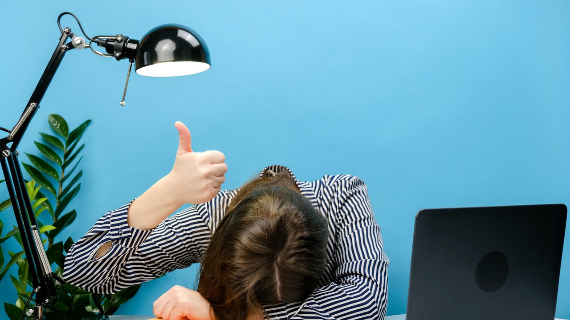 Постоянната умора и мислите кога ще дойде петък са класически