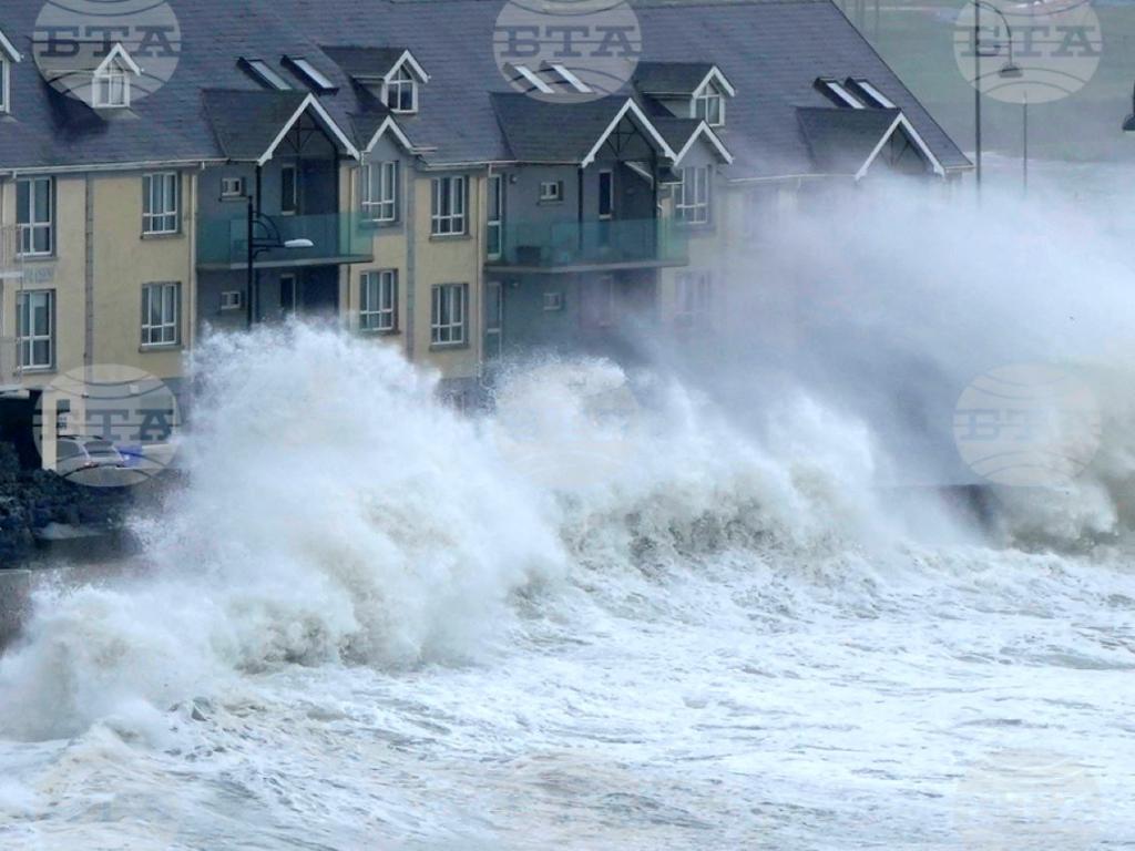 Бурята Киаран ще връхлети Великобритания с унищожителни ветрове със скорост