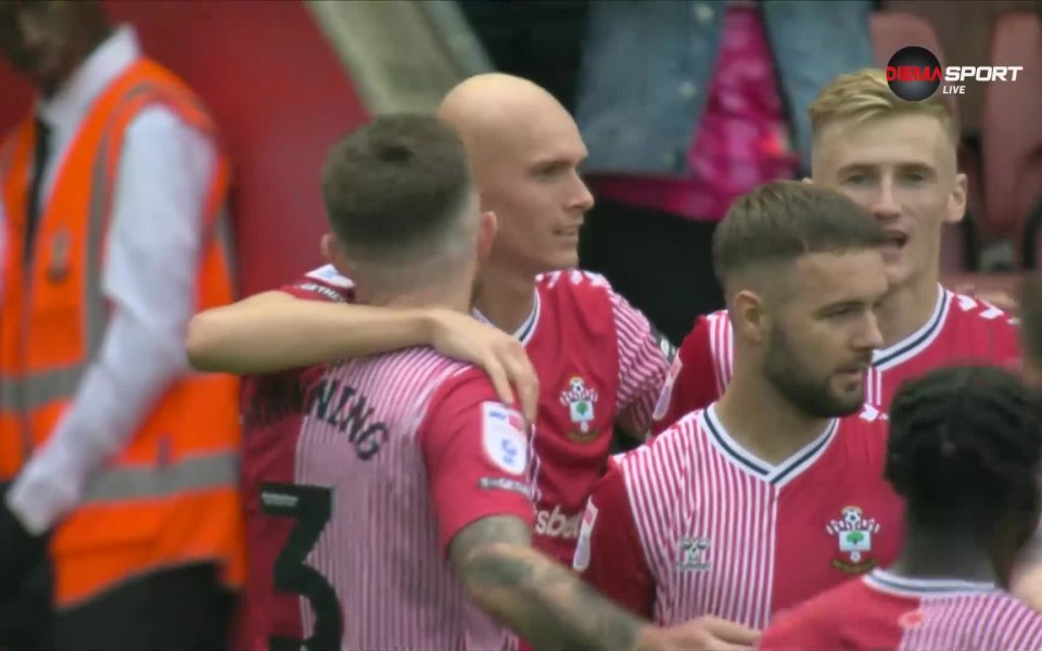 Саутхемптън победи Лийдс с 3:1 в мач от 9-ия кръг