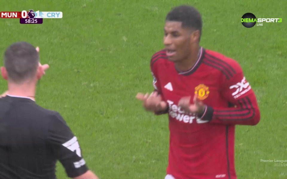 В 55-а минута Манчестър Юнайтед имаше претенции за дузпа след