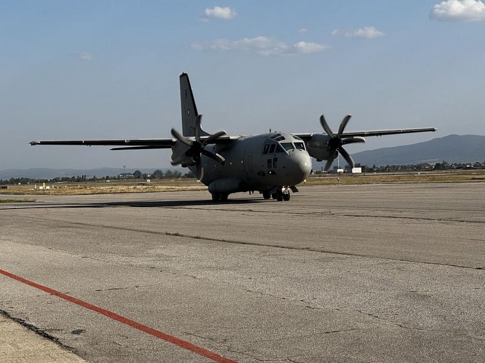 Български военен самолет Спартан със спасителна акция до Армения, съобщи