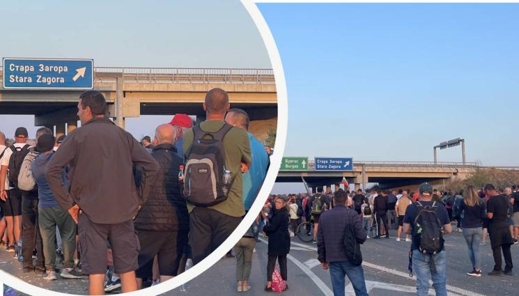 протест енергетици - ДВАНАДЕСЕТИ ДЕН: Пътните блокади на енергетици и миньори остават