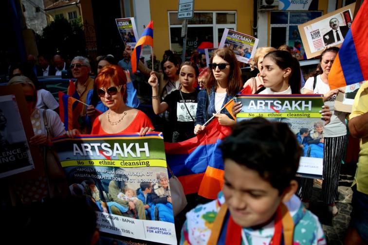 арменци протест