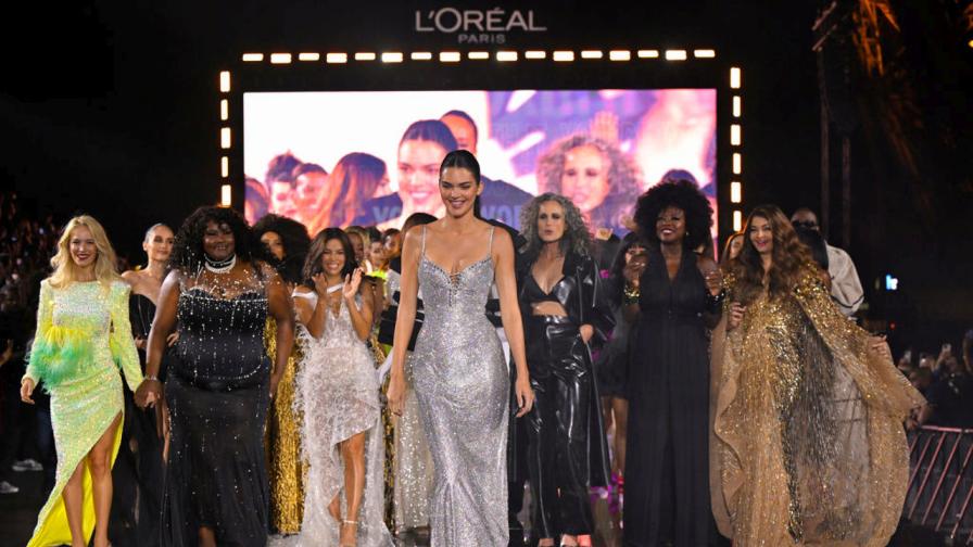 Защото го заслужават! Кендъл Дженър и Ева Лонгория дефилираха на Седмицата на модата в Париж