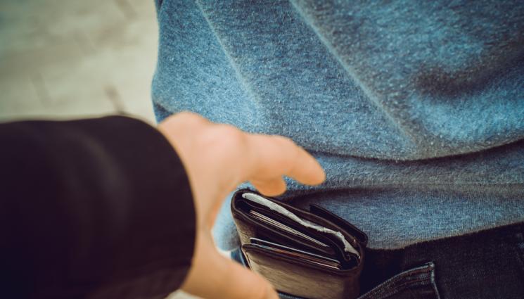 джебчия - Закопчаха две джебчийки за часове на морето!