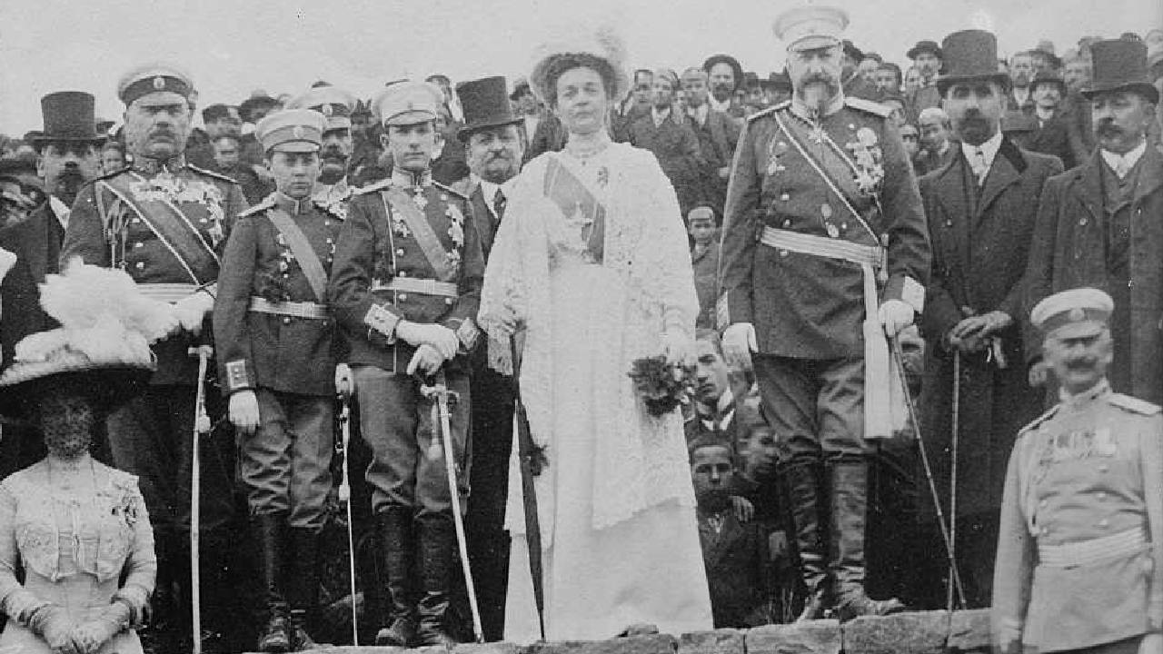 Фердинанд коронация