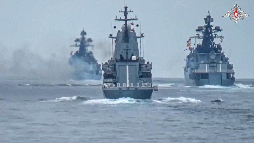 Русия планира да построи военноморска база на брега на Черно