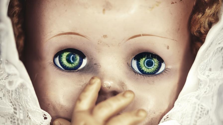 Екстрасенс купи "зловеща" кукла, ужасила жителите на Единбург (СНИМКИ)