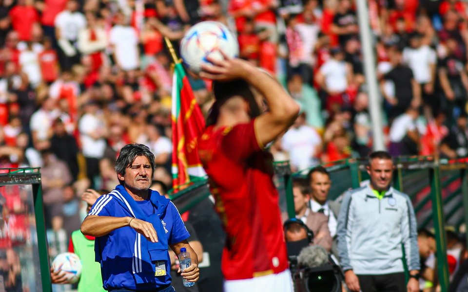 Манчестър Юнайтед посреща Брентфорд в мач от 8-я кръг на