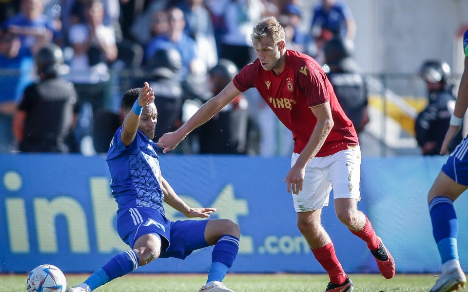 ЦСКА и Левски не успяха да се победят в голямото