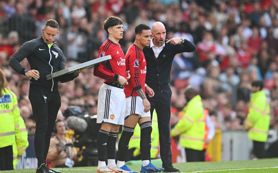 Манчестър Юнайтед не само няма да играе в Шампионската лига