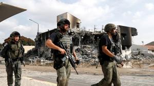 Израелската армия си е върнала контрола над граничните градове с