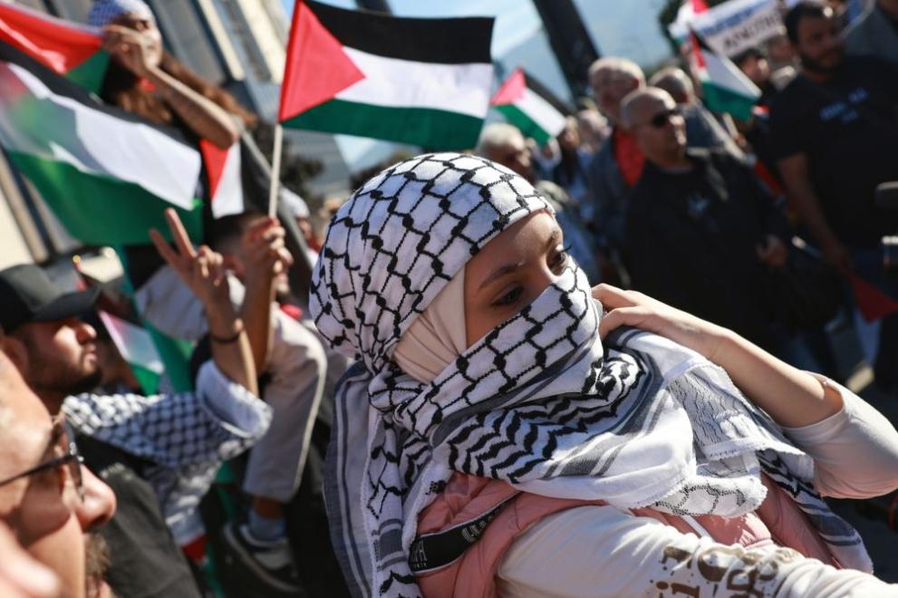 Палестинци протестираха в центъра на Варна. Десетки представители на арабската