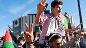 Демонстрация пред Националния дворец на културата в подкрепа на палестинците