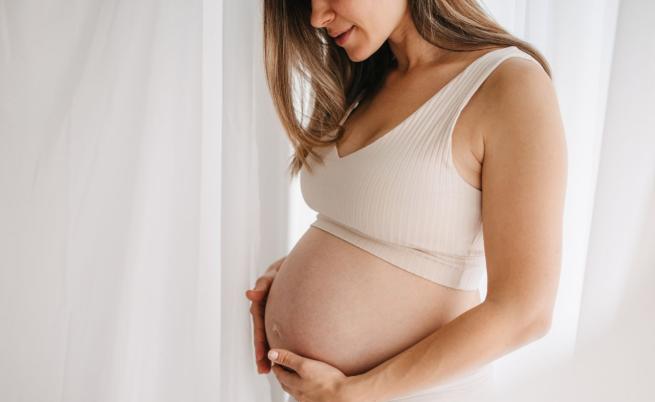 Негативното възприятие на тялото по време на бременността: Влияние върху майката и бебето