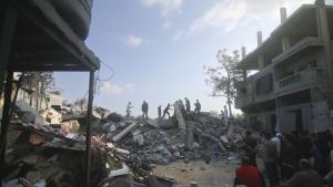 Лидерът на Хамас Исмаил Хания обвини Израел че извършва военни