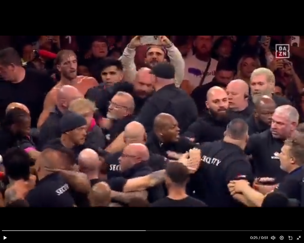 Логан Пол Дилан Данис