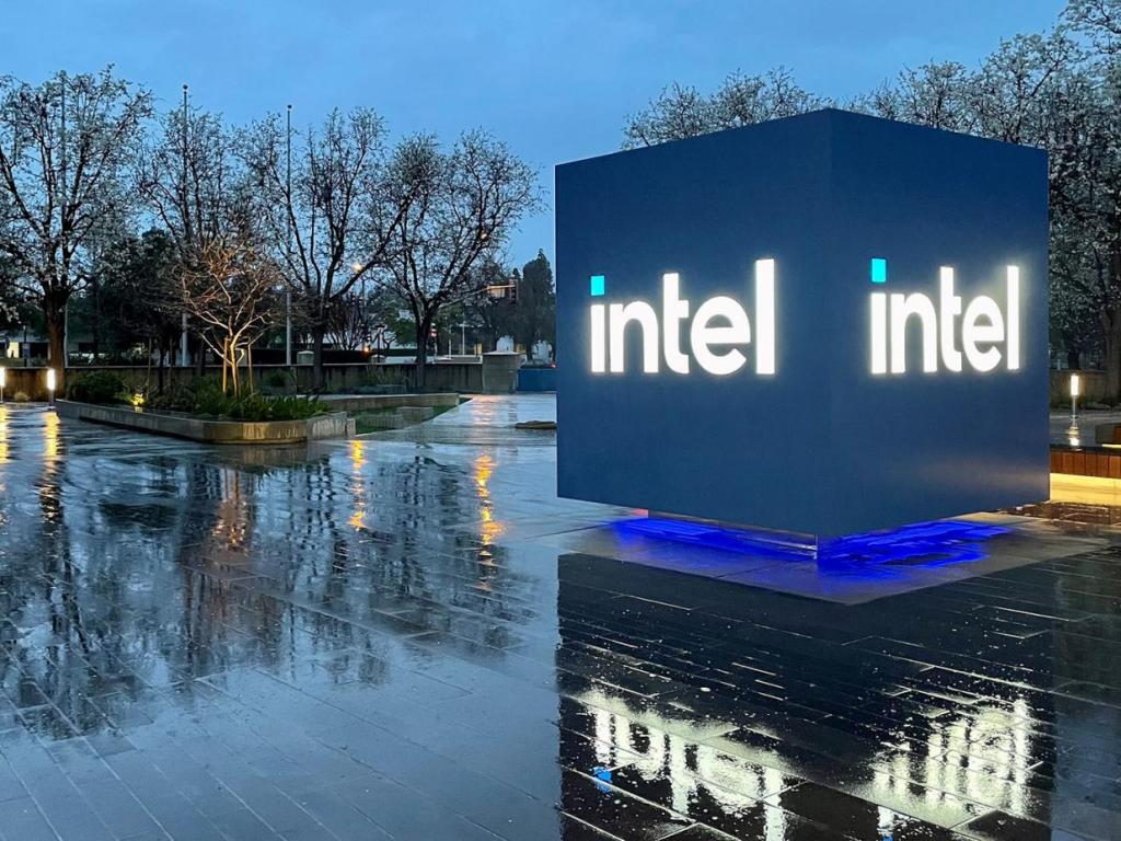 Photo of Intel a corrigé une faille de sécurité dans presque tous les processeurs – Technologie