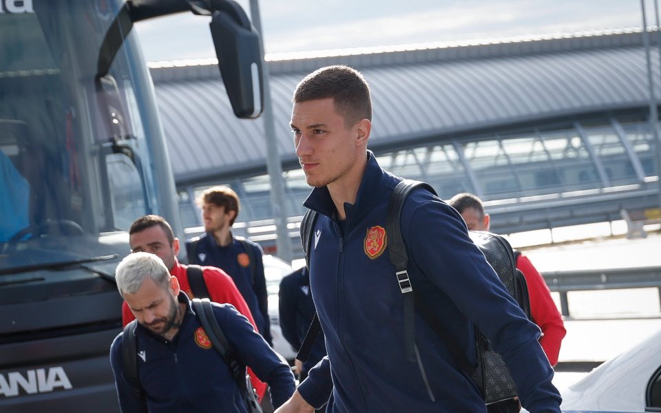 Опорният полузащитник – Андриан Краев, е твърдо вероятно да остане