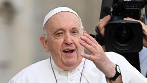Папа Франциск подари на петима ученици незабравимо преживяване По време