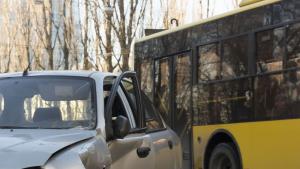 72 годишен шофьор от Бургас не видял спрял на спирка в