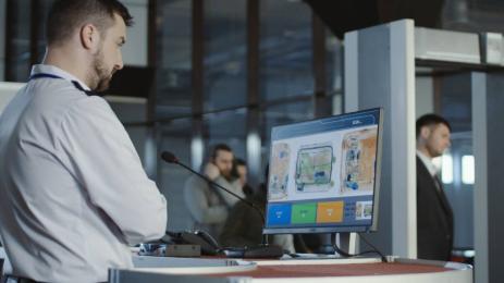 летище проверка на багаж