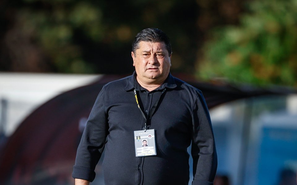 Треньорът на Локомотив София Данило Дончич се е заел с подобряване