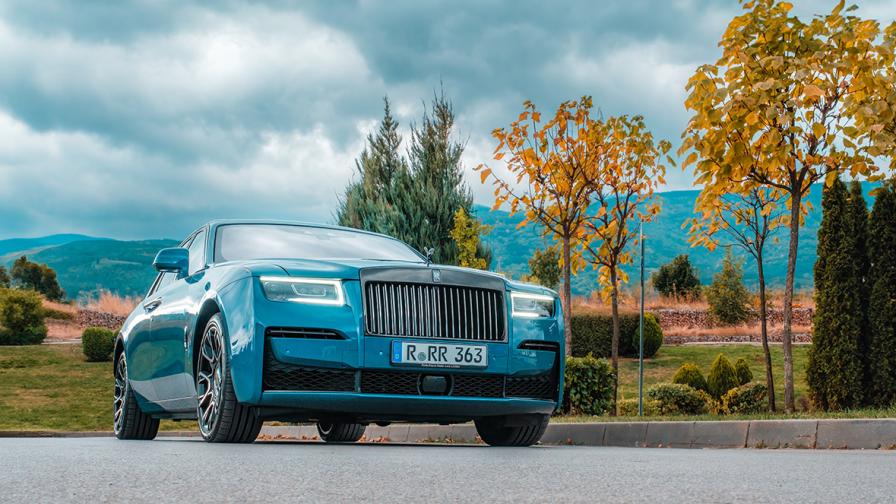 Тестваме Rolls-Royce Black Badge Ghost на цена 985 000 лв.
