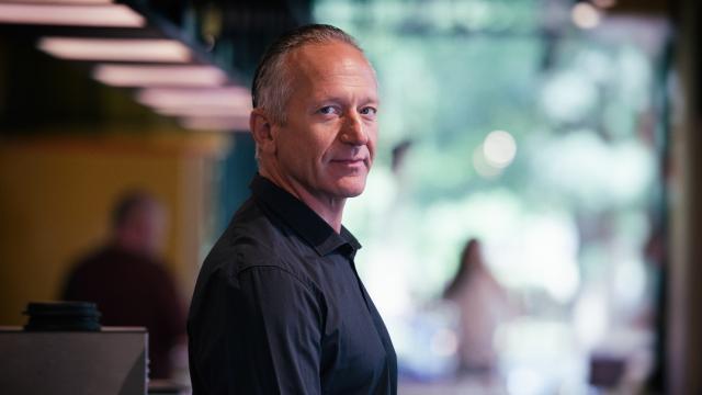 Тайни от миналото на шеф Лагадинов излизат наяве в „Алея на славата“