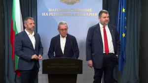 Партиите подкрепящи правителството дадоха срок на рафинерията в Бургас да